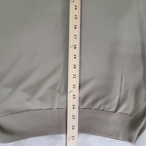 St. John's Bay Men's Pullover Sweater Size M Olive Green 100% Silk Long Sleeve - Picture 6 of 8